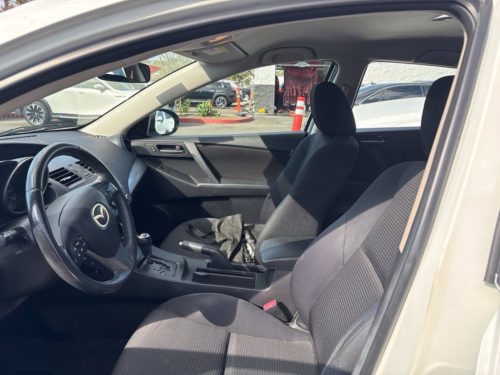 Used 2012 MAZDA MAZDA3 i Touring FWD image 11