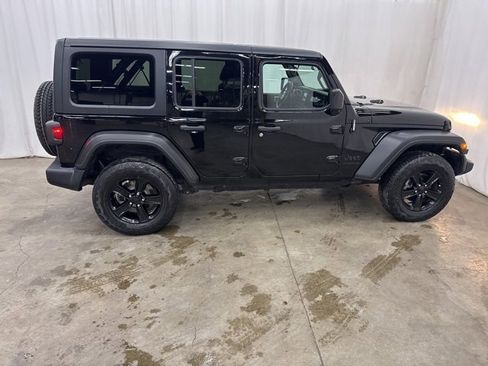 Used 2021 Jeep Wrangler Unlimited Sport image 26