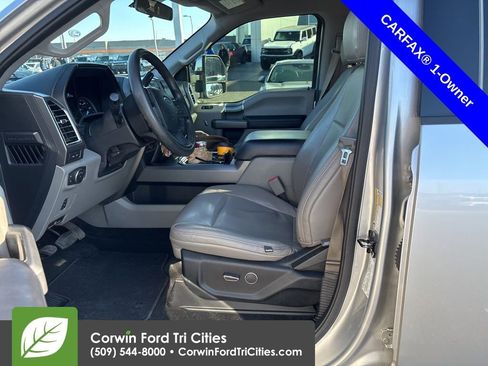 Used 2017 Ford F250 XLT w/ XLT Premium Package image 2