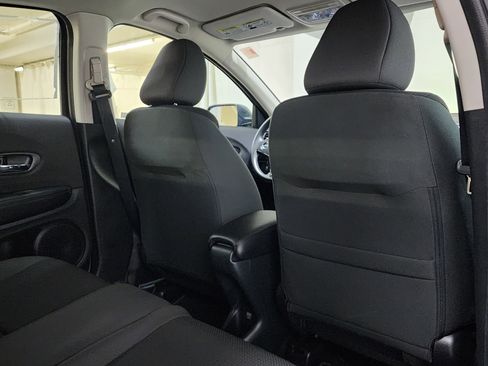 Used 2021 Honda HR-V LX image 18