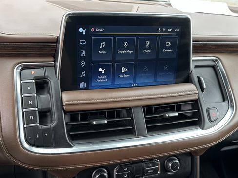 Certified 2023 Chevrolet Suburban High Country w/ Premium Package 2 AWD/4WD image 27
