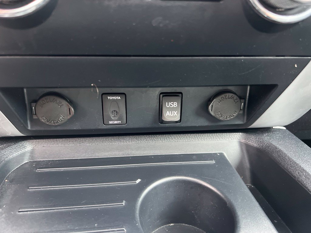 Used 2019 Toyota Tundra Platinum AWD/4WD image 33
