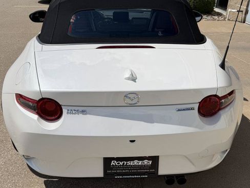 Used 2023 MAZDA MX-5 Miata Grand Touring RWD image 11