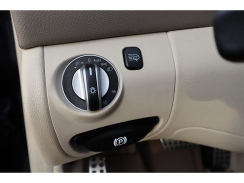 Used 2009 Mercedes-Benz SL 550 image 22