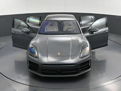 Certified 2025 Porsche Panamera 4S AWD/4WD image 37