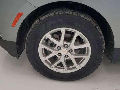 Used 2023 Chevrolet Equinox LT image 8