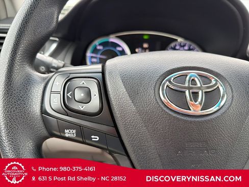 Used 2017 Toyota Camry LE FWD image 28