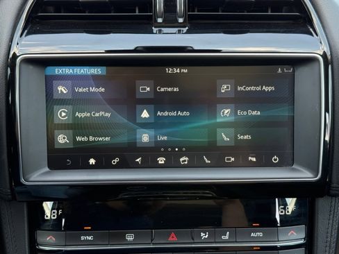 Used 2020 Jaguar F-PACE Prestige image 27