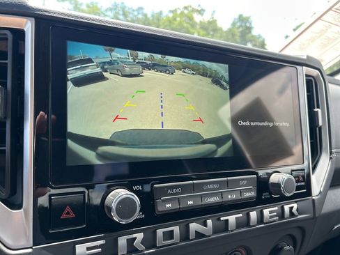 Certified 2025 Nissan Frontier SV RWD image 37