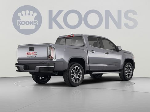 Used 2022 GMC Canyon AT4 w/ Trailering Package AWD/4WD image 4