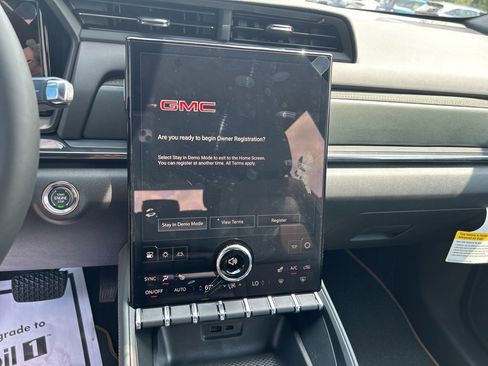 New 2026 GMC Terrain AT4 w/ Technology Package II image 29