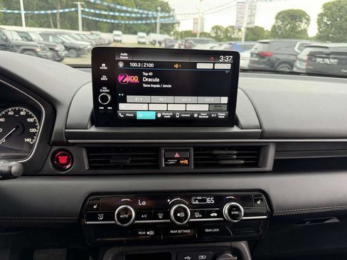 Used 2024 Honda Pilot EX-L image 26