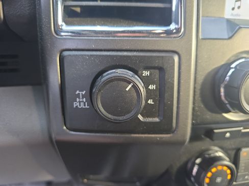 Used 2017 Ford F150 XLT w/ Equipment Group 302A Luxury AWD/4WD image 29