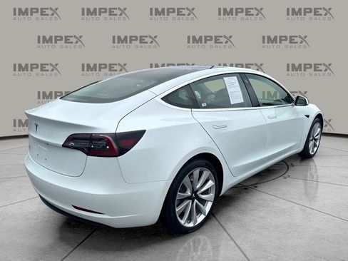 Used 2018 Tesla Model 3 Mid Range RWD image 3