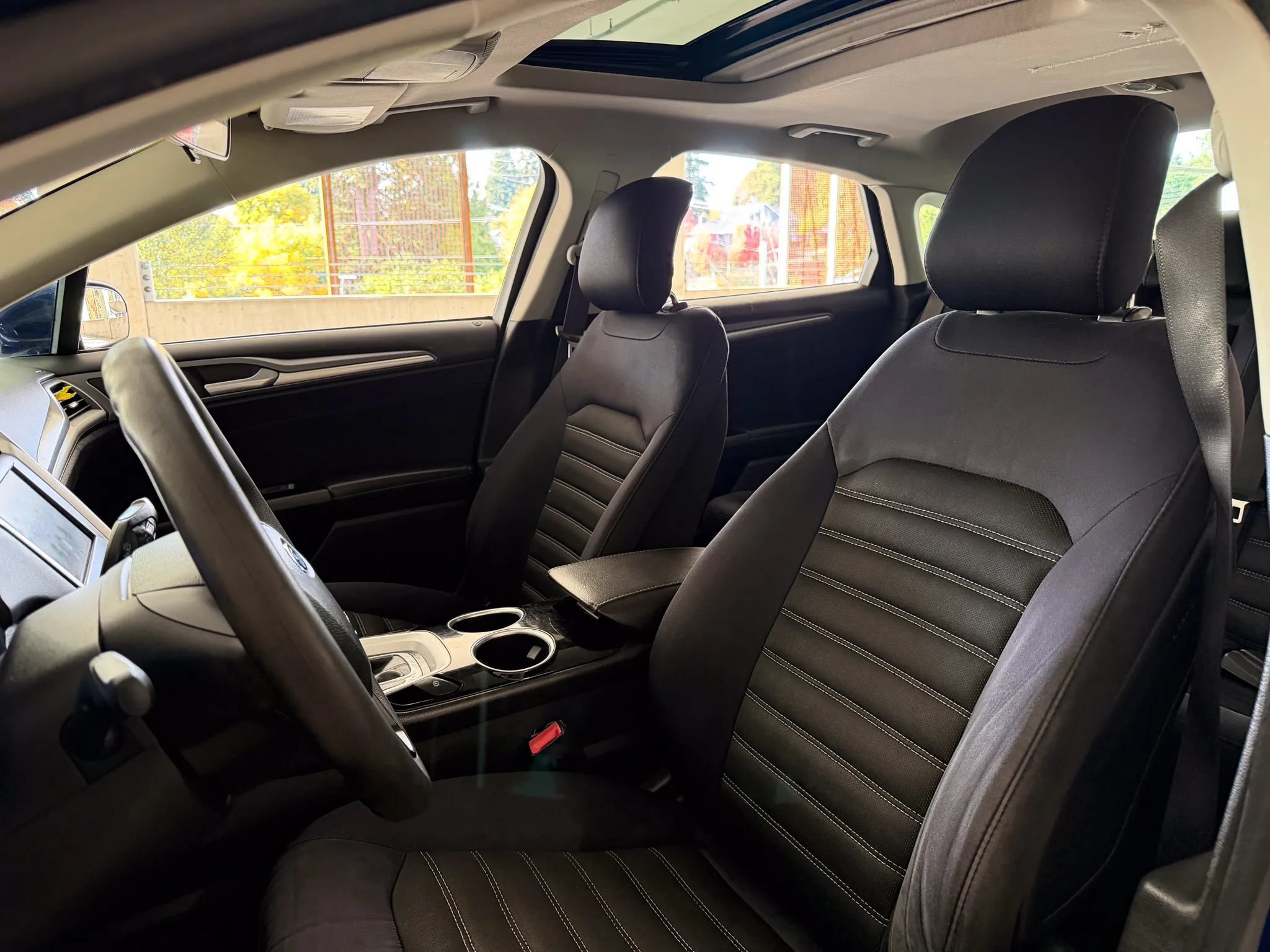 Used 2013 Ford Fusion SE FWD image 17
