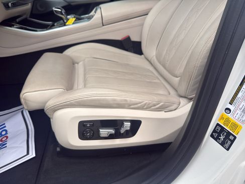 Used 2020 BMW X5 M50i w/ Executive Package AWD/4WD image 15