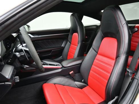 Certified 2022 Porsche 911 Turbo AWD/4WD image 5