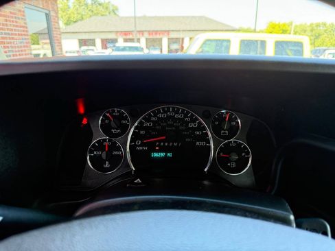 Used 2020 GMC Savana 3500 w/ Driver Convenience Package RWD image 13