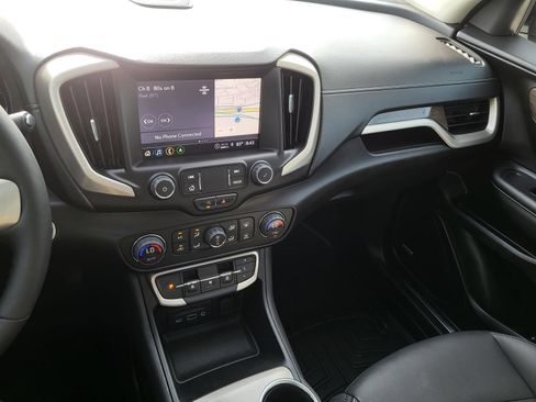 Used 2024 GMC Terrain Denali w/ Denali Premium Package AWD/4WD image 23