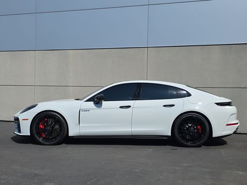Certified 2025 Porsche Panamera Turbo AWD/4WD image 2