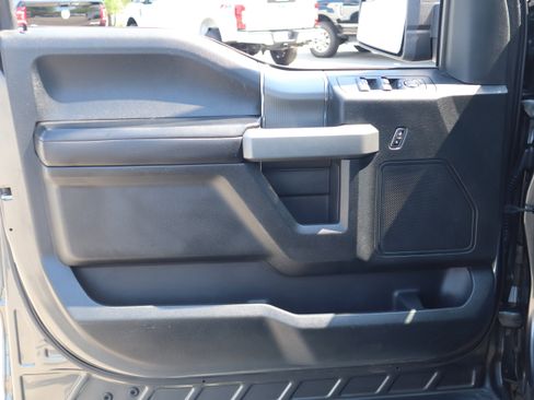 Used 2016 Ford F150 XLT w/ Equipment Group 302A Luxury image 26