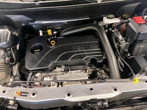Used 2025 Chevrolet Equinox LT image 33