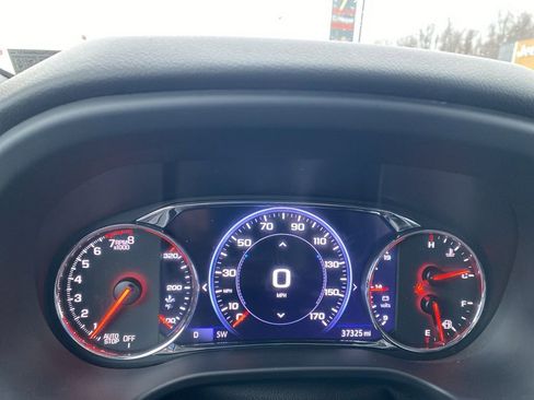 Used 2023 GMC Acadia SLT w/ Elevation Edition image 35