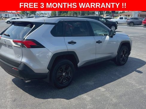 Used 2021 Toyota RAV4 XLE AWD/4WD image 8