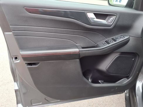 Used 2023 Ford Escape ST-Line image 33