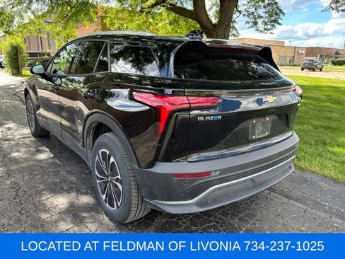 Used 2024 Chevrolet Blazer EV LT AWD/4WD image 2