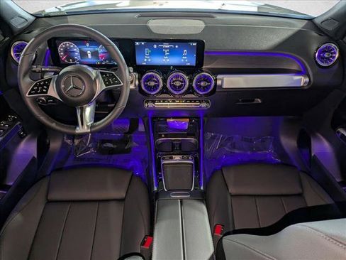 New 2025 Mercedes-Benz GLB 250 4MATIC image 15