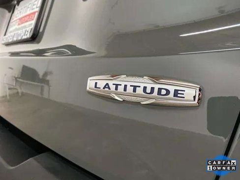 Used 2022 Jeep Renegade Latitude image 92