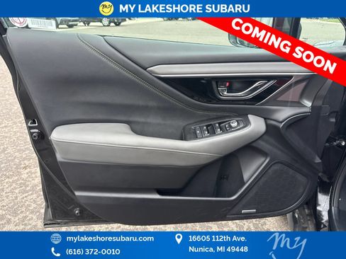 Used 2025 Subaru Outback Onyx Edition AWD/4WD image 8
