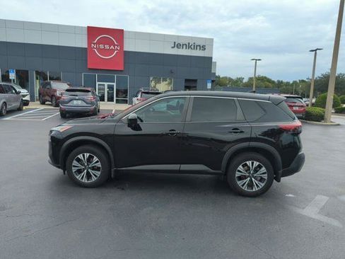 Certified 2023 Nissan Rogue SV FWD image 11