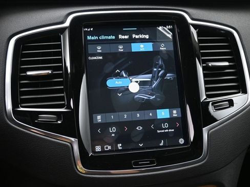 New 2025 Volvo XC90 B6 Plus w/ Protection Package Premier image 15