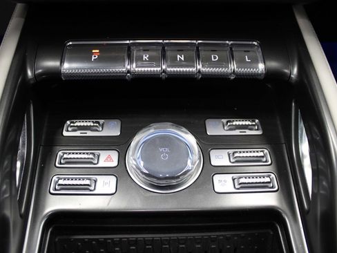 Used 2024 Lincoln Nautilus Reserve image 34