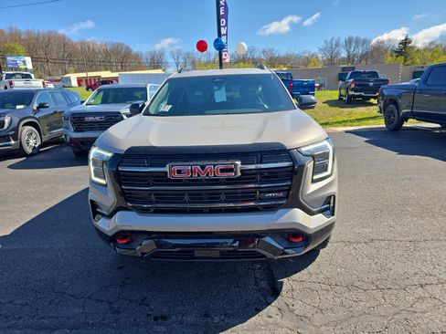 New 2026 GMC Terrain AT4 AWD/4WD image 8