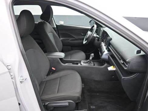 Certified 2025 Hyundai Kona SEL AWD/4WD image 24