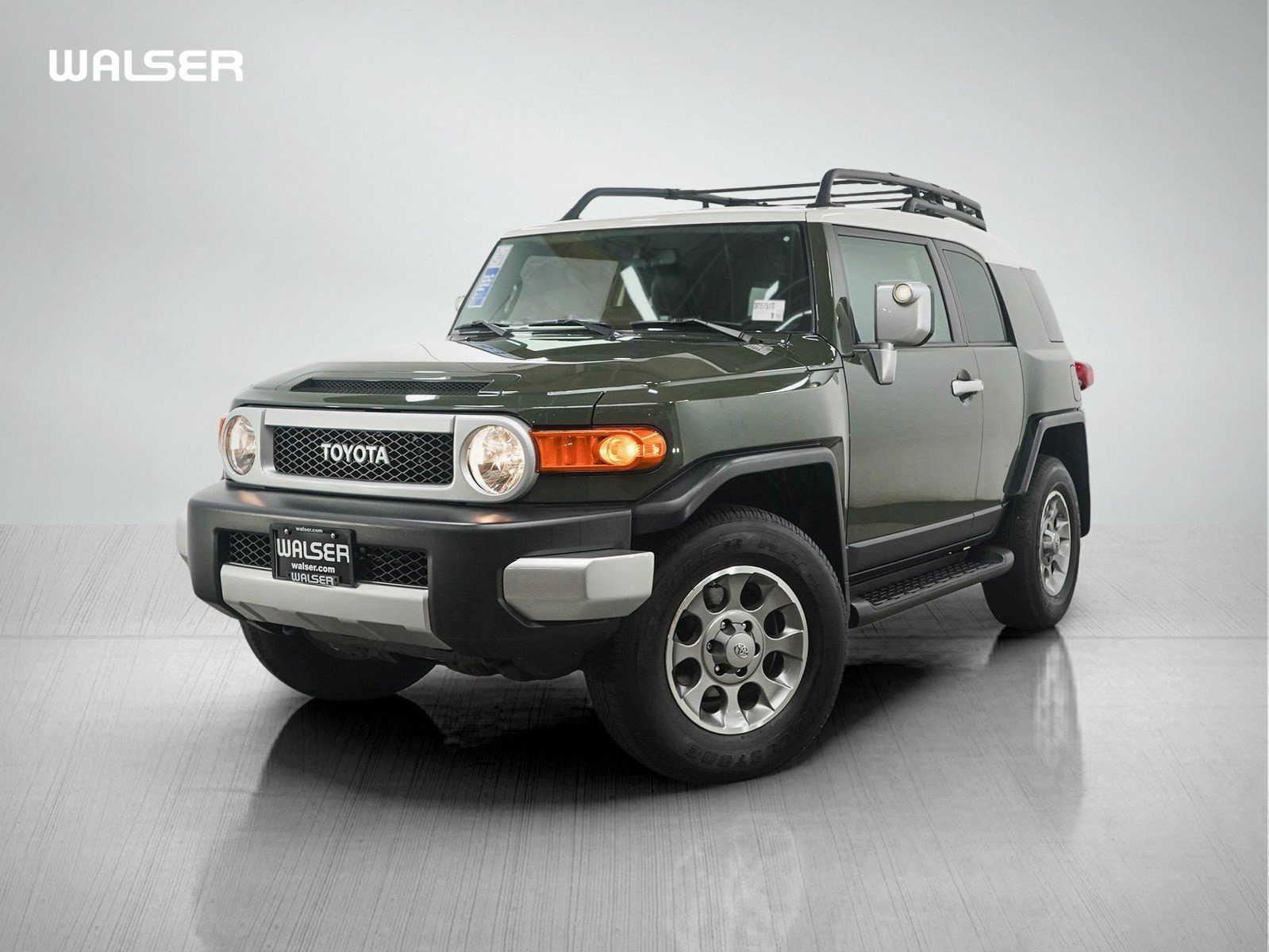 Used 2011 Toyota FJ Cruiser 4WD w/ Upgrade Pkg image 1