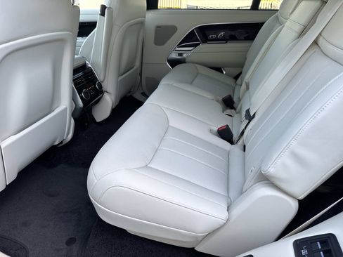New 2026 Land Rover Range Rover Long Wheelbase SE AWD/4WD image 15