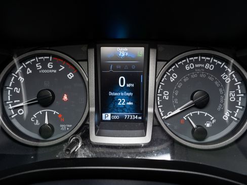 Used 2022 Toyota Tacoma TRD Sport w/ Technology Package RWD image 27