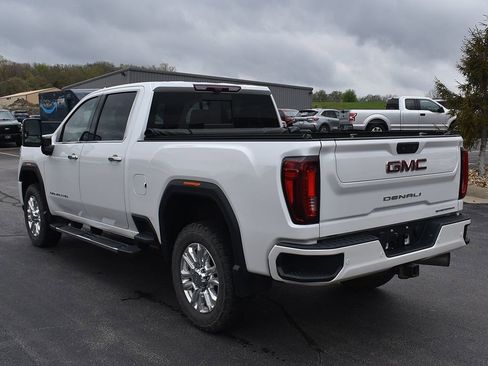 Used 2022 GMC Sierra 3500 Denali w/ Denali Ultimate Package AWD/4WD image 2