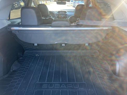 Certified 2022 Subaru Crosstrek 2.5i Limited w/ Moonroof Package 2 image 9