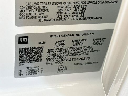 New 2026 GMC Sierra 1500 SLE w/ Preferred Package AWD/4WD image 24