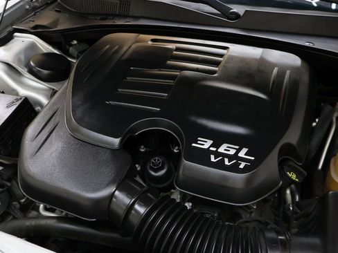 Used 2021 Chrysler 300 S image 24