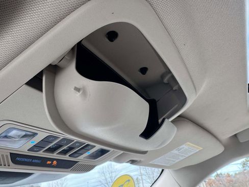 Used 2023 Ford Explorer Platinum w/ Technology Package image 37