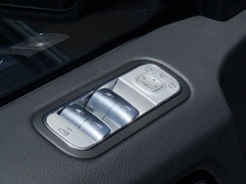 Certified 2025 Mercedes-Benz G 550 image 15