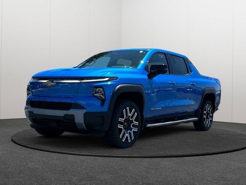 New 2026 Chevrolet Silverado EV LT image 3