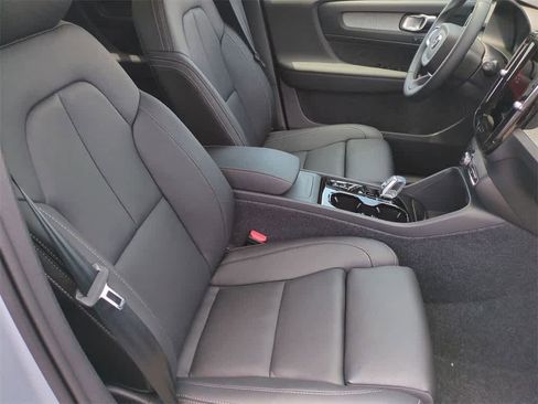 Used 2026 Volvo XC40 B5 Plus w/ Protection Package Premier image 22