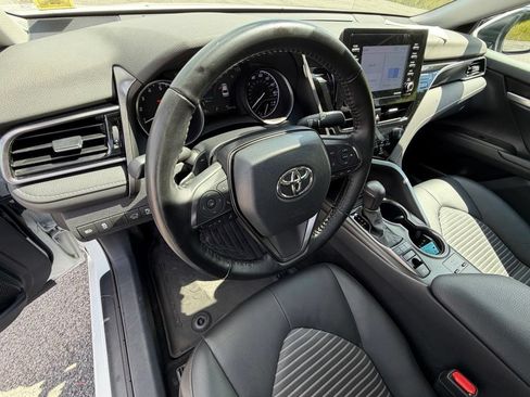 Used 2023 Toyota Camry SE w/ Cold Weather Package AWD/4WD image 17